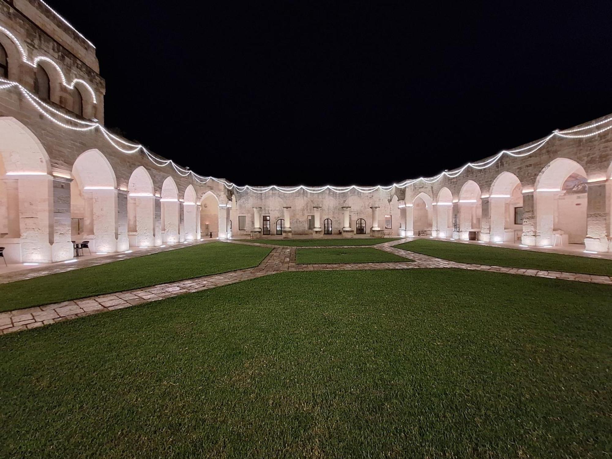 Chiostro Dei Domenicani - Dimora Storica Lecce Buitenkant foto